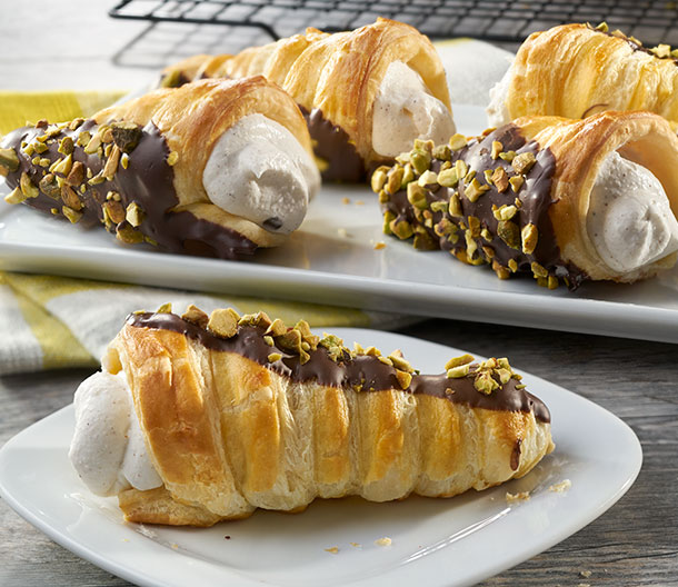 Puff Pastry Cannoli Cones