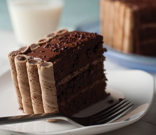 Image of prepared Chocolate Pirouette-Crusted Cake